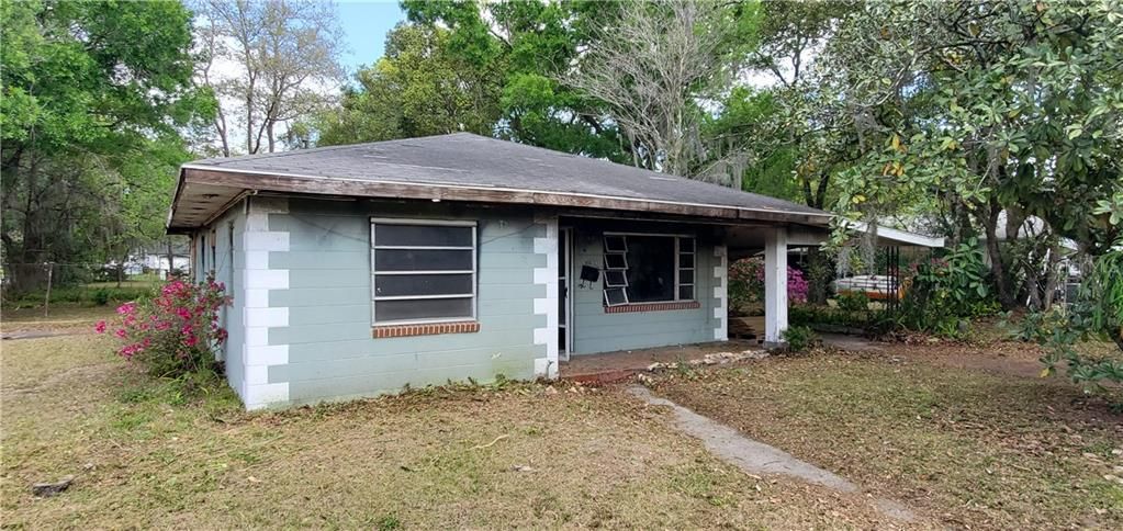 Recently Sold: $75,000 (3 beds, 1 baths, 1196 Square Feet)