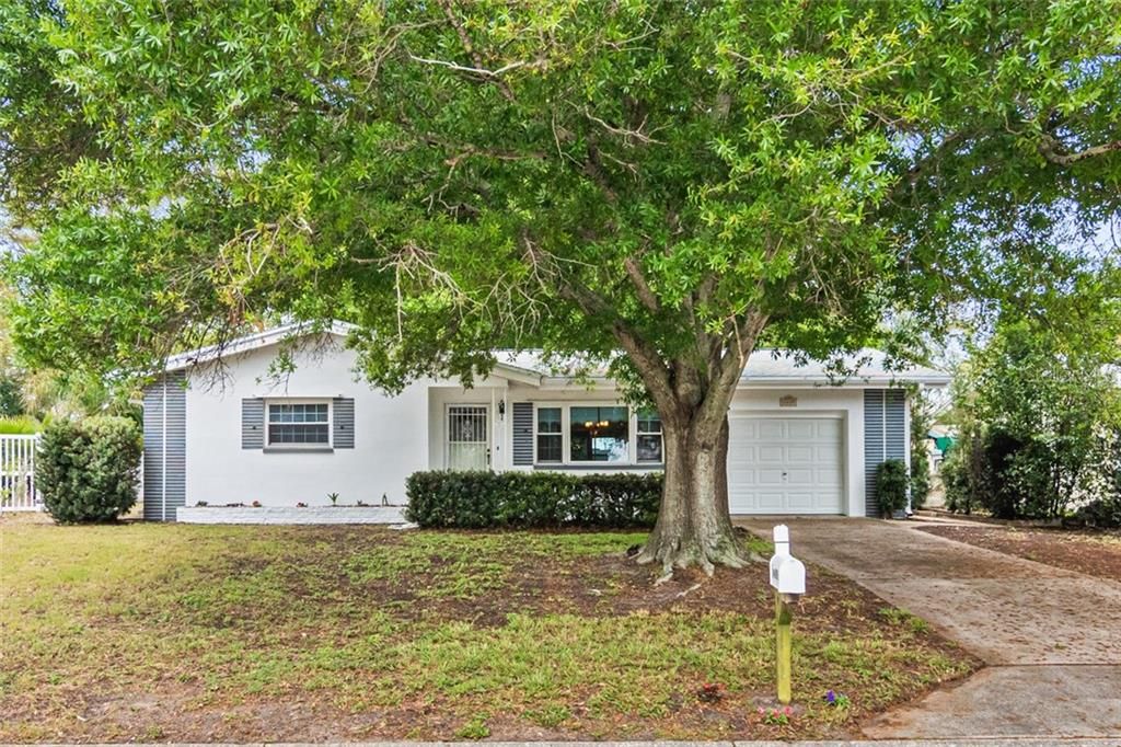 Recently Sold: $275,900 (2 beds, 2 baths, 1182 Square Feet)
