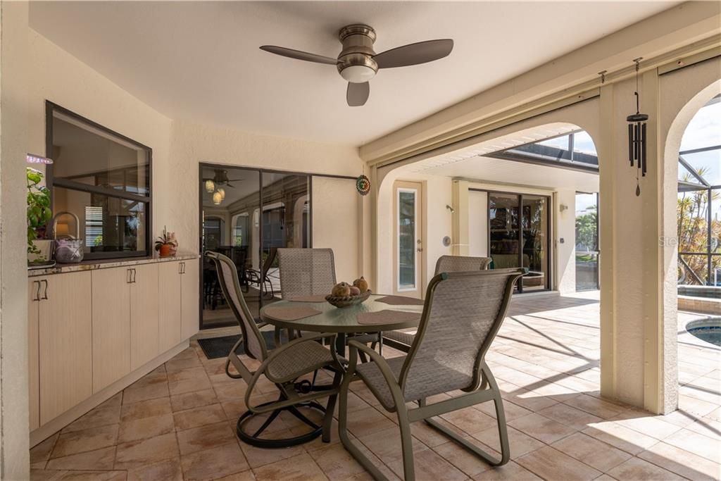 Recently Sold: $599,000 (3 beds, 2 baths, 2119 Square Feet)