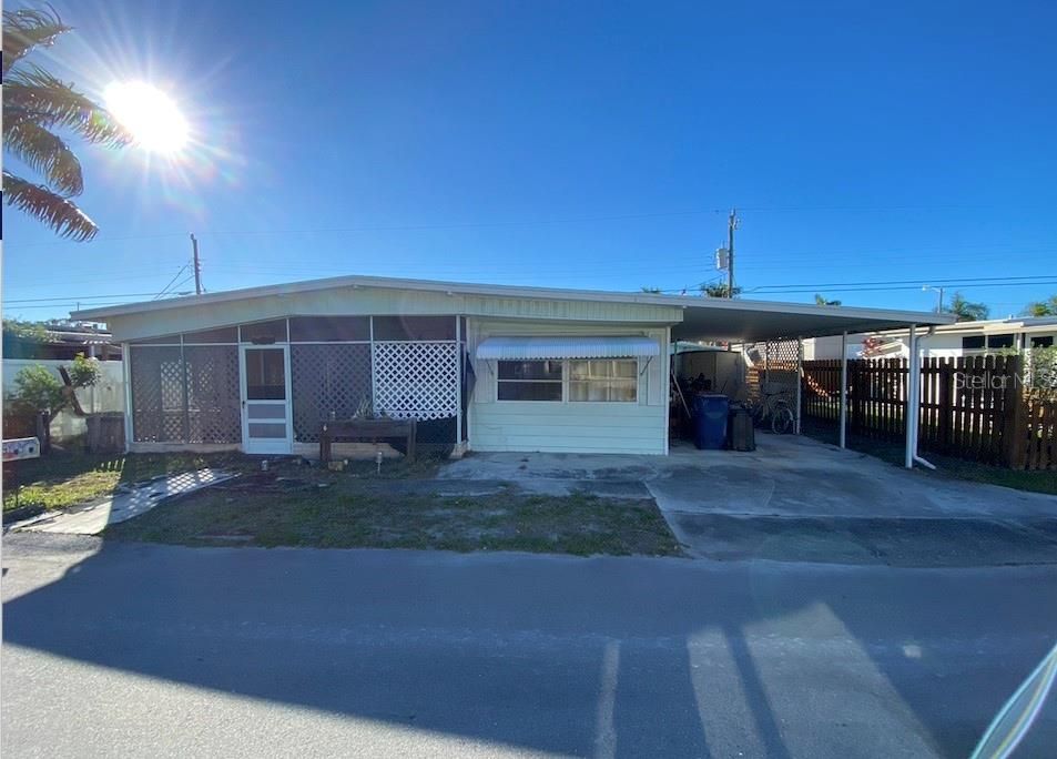 Recently Sold: $105,000 (2 beds, 1 baths, 990 Square Feet)