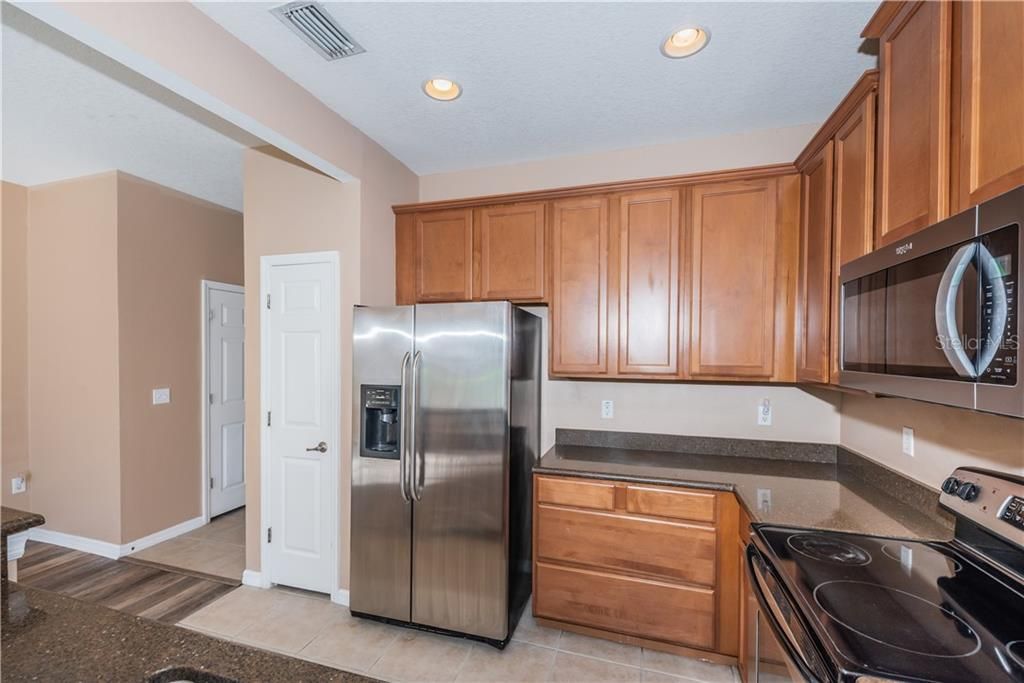 Recently Sold: $245,000 (3 beds, 2 baths, 1420 Square Feet)