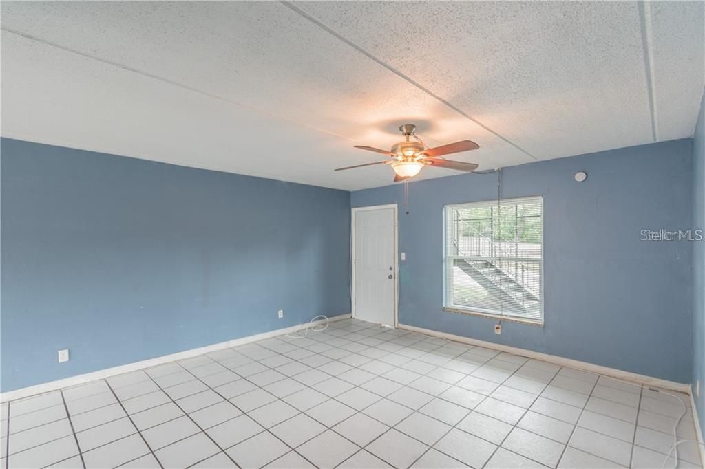 Recently Sold: $72,000 (2 beds, 1 baths, 832 Square Feet)