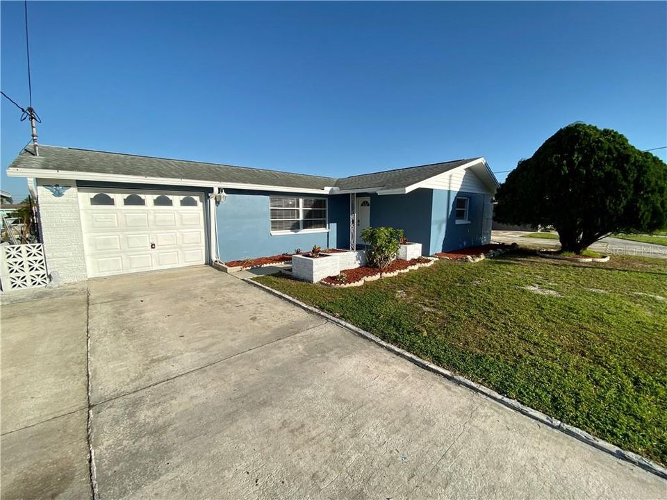 Recently Sold: $399,900 (3 beds, 2 baths, 1496 Square Feet)