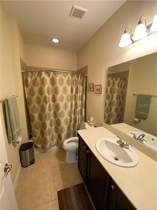 2nd Bathroom