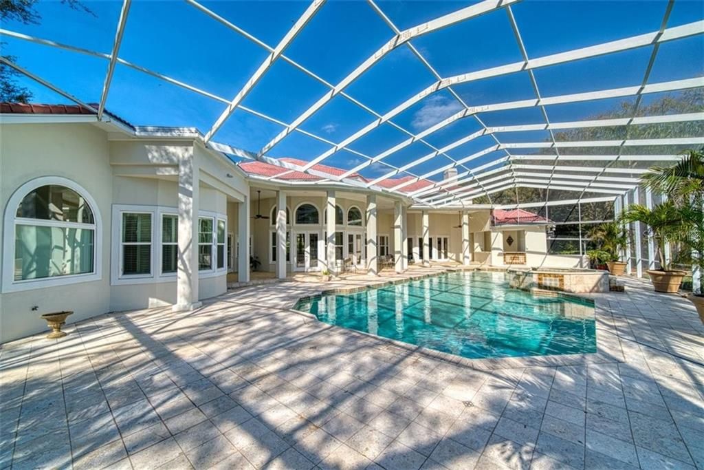 Recently Sold: $1,300,000 (5 beds, 7 baths, 6343 Square Feet)