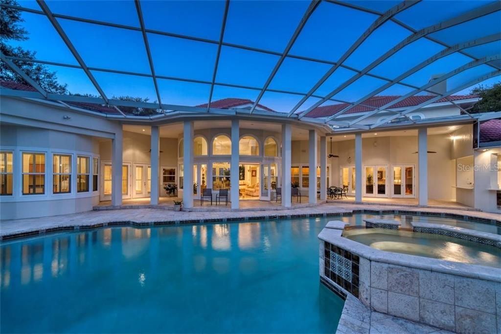 Recently Sold: $1,300,000 (5 beds, 7 baths, 6343 Square Feet)