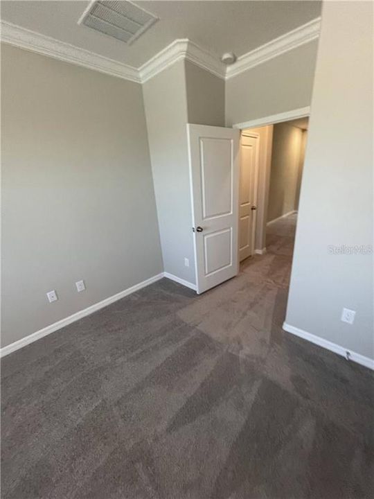 Recently Rented: $2,200 (3 beds, 2 baths, 1807 Square Feet)