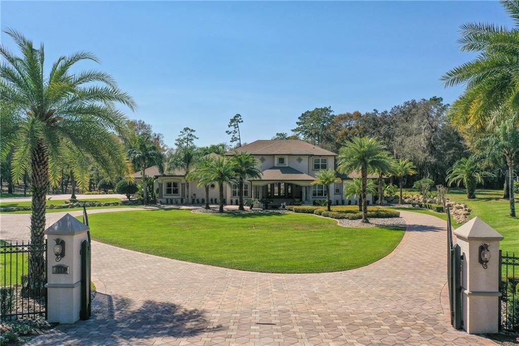 Recently Sold: $1,390,000 (4 beds, 4 baths, 5560 Square Feet)