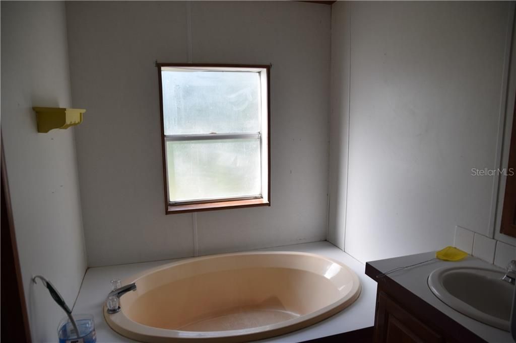 Недавно продано: $45,000 (3 спален, 2 ванн, 1296 Квадратных фут)