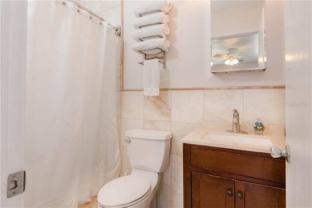 最近售出: $775,000 (3 贝兹, 2 浴室, 1356 平方英尺)