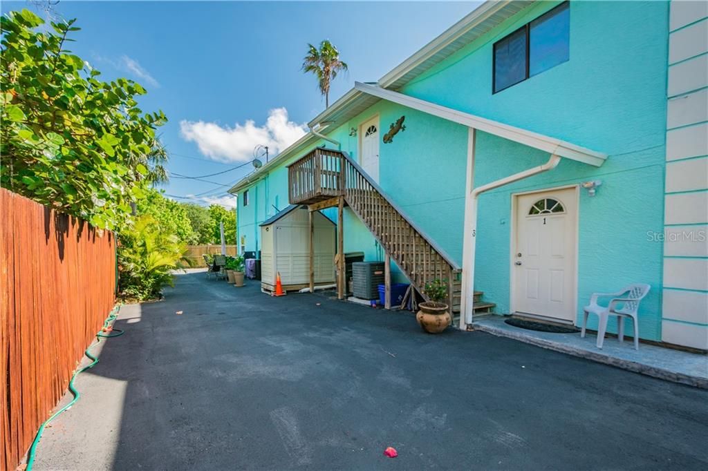 Recently Sold: $1,200,000 (0 beds, 0 baths, 3400 Square Feet)