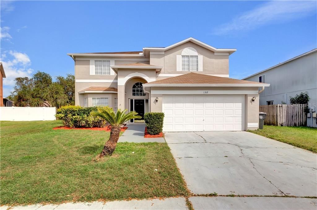 Recently Sold: $369,900 (5 beds, 3 baths, 2956 Square Feet)