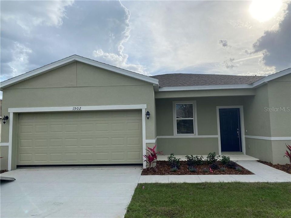 Недавно продано: $208,340 (3 спален, 2 ванн, 1560 Квадратных фут)