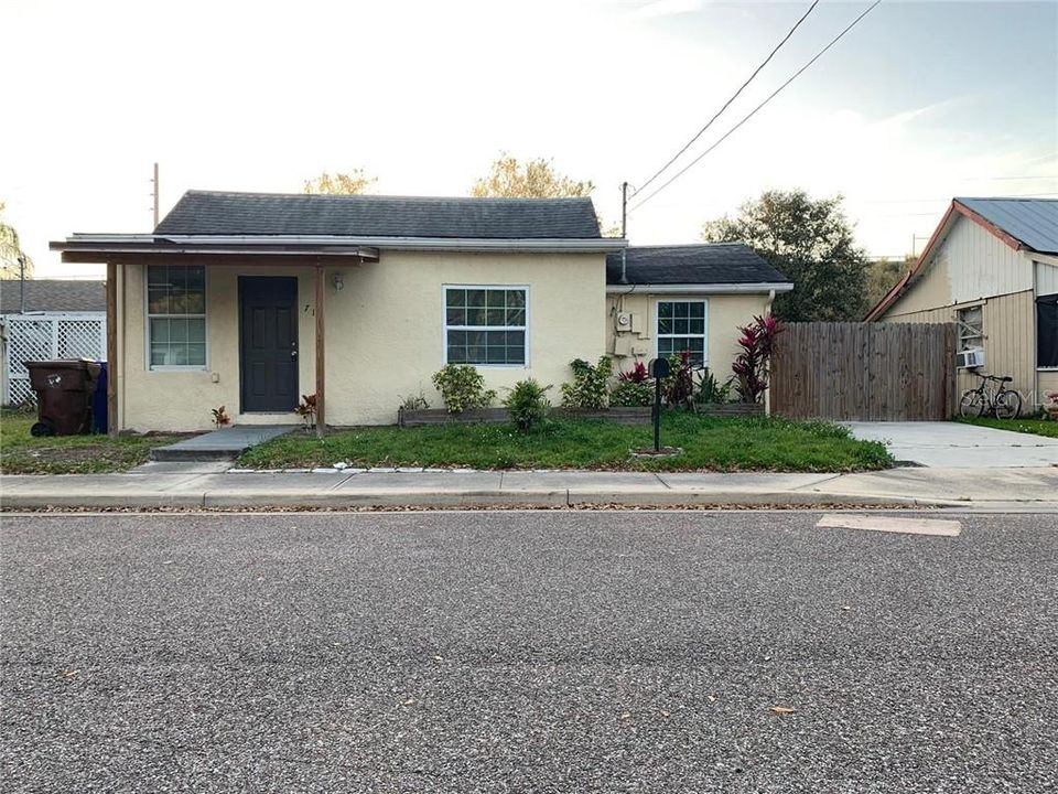 Recently Sold: $130,000 (3 beds, 2 baths, 1097 Square Feet)