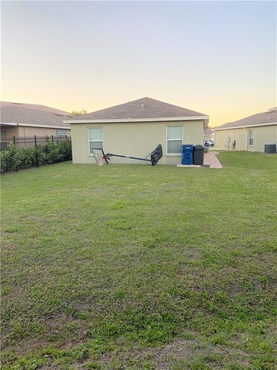 Recently Sold: $265,000 (3 beds, 2 baths, 1274 Square Feet)