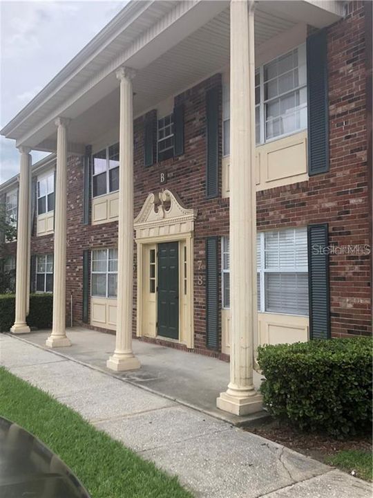 Recently Sold: $85,900 (2 beds, 2 baths, 831 Square Feet)