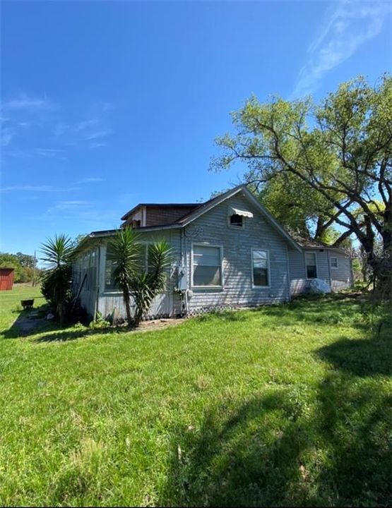Recently Sold: $250,000 (3 beds, 1 baths, 1220 Square Feet)