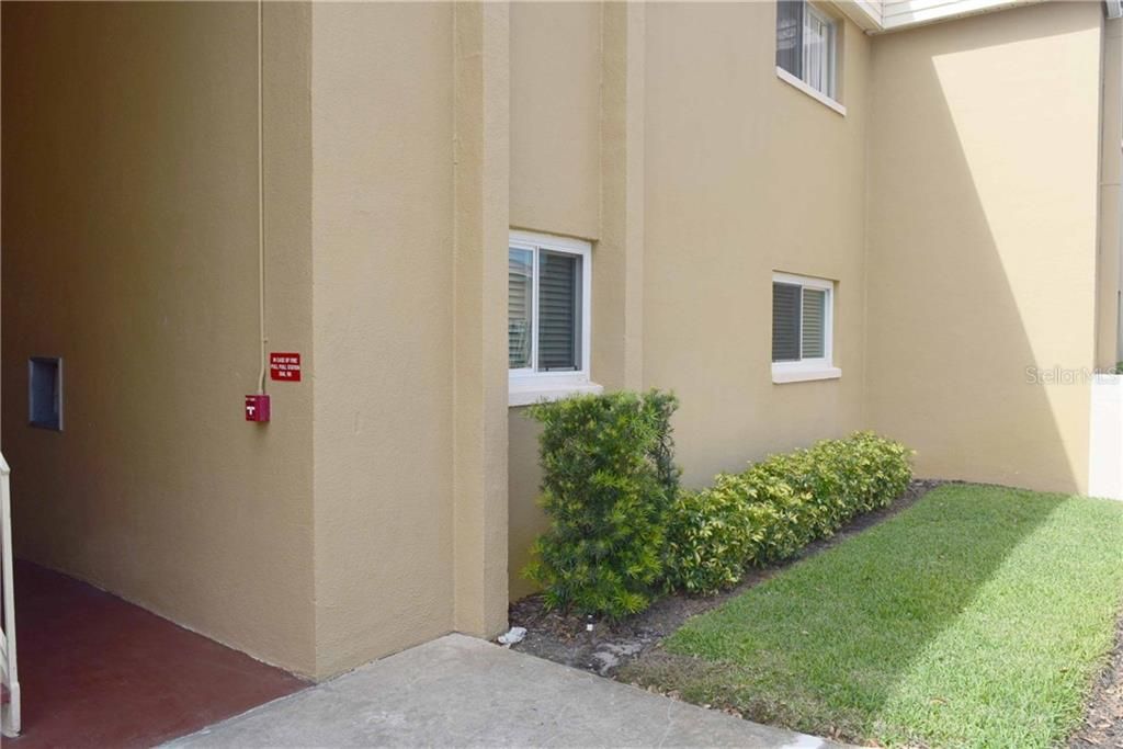 Recently Sold: $130,000 (2 beds, 1 baths, 885 Square Feet)