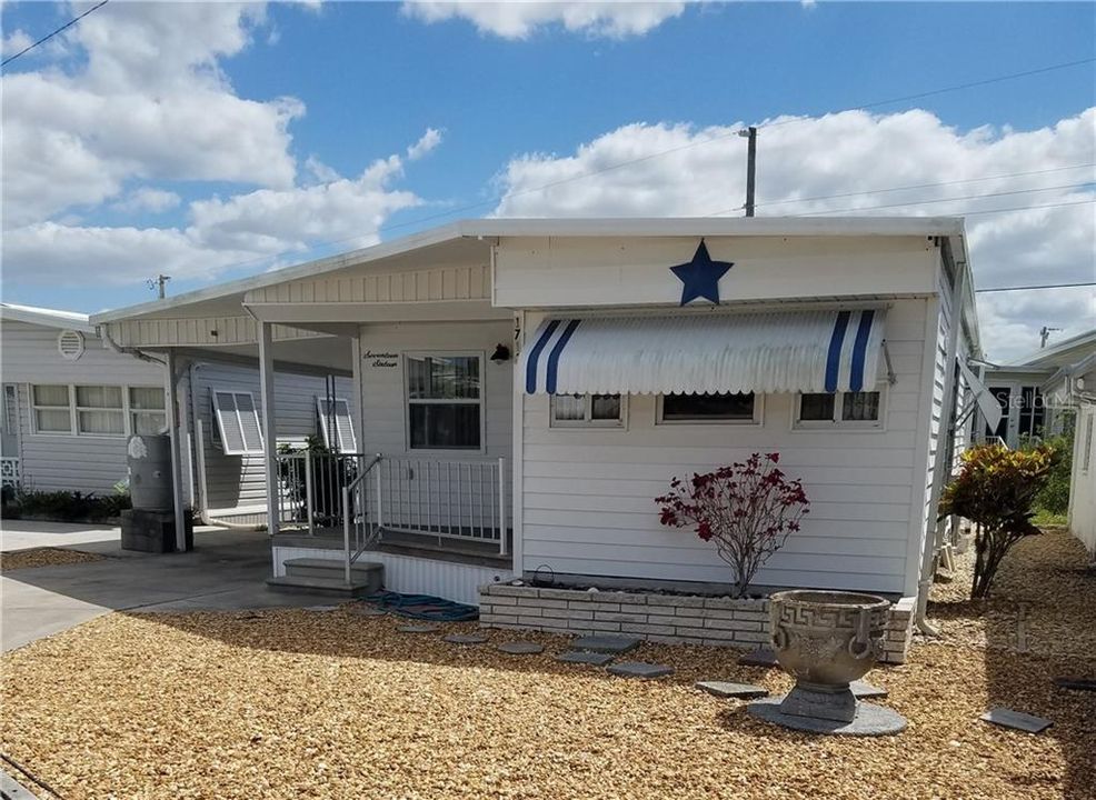 Recently Sold: $90,900 (2 beds, 2 baths, 400 Square Feet)