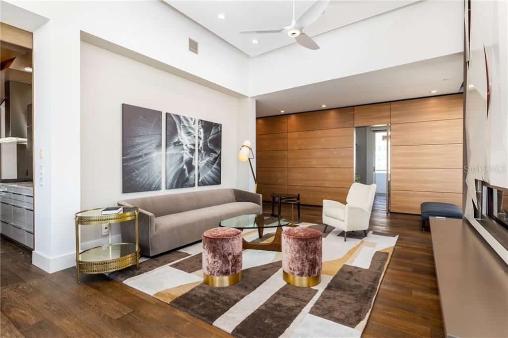 Recently Sold: $1,500,000 (3 beds, 2 baths, 2495 Square Feet)