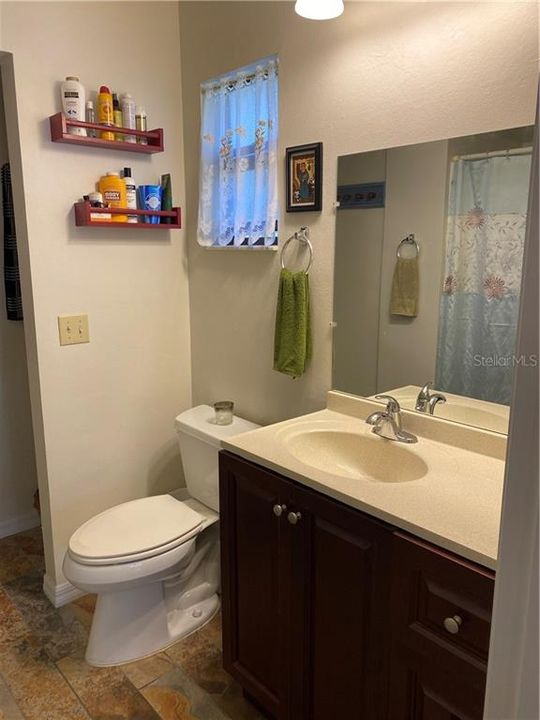 Recently Sold: $318,000 (2 beds, 2 baths, 1036 Square Feet)