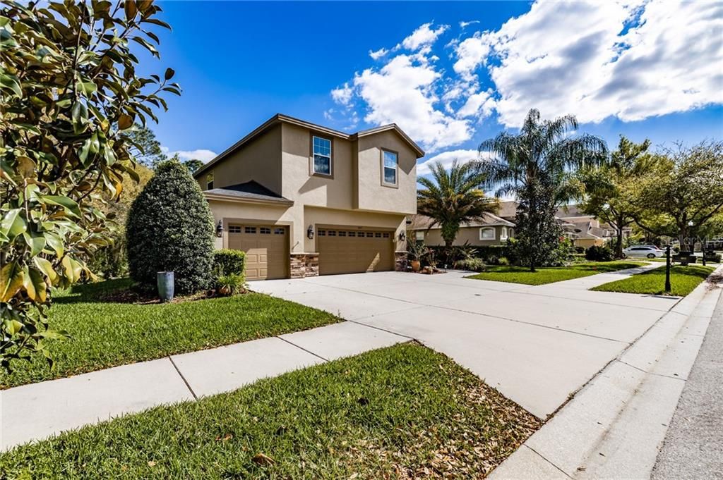 Recently Sold: $475,000 (4 beds, 2 baths, 2731 Square Feet)