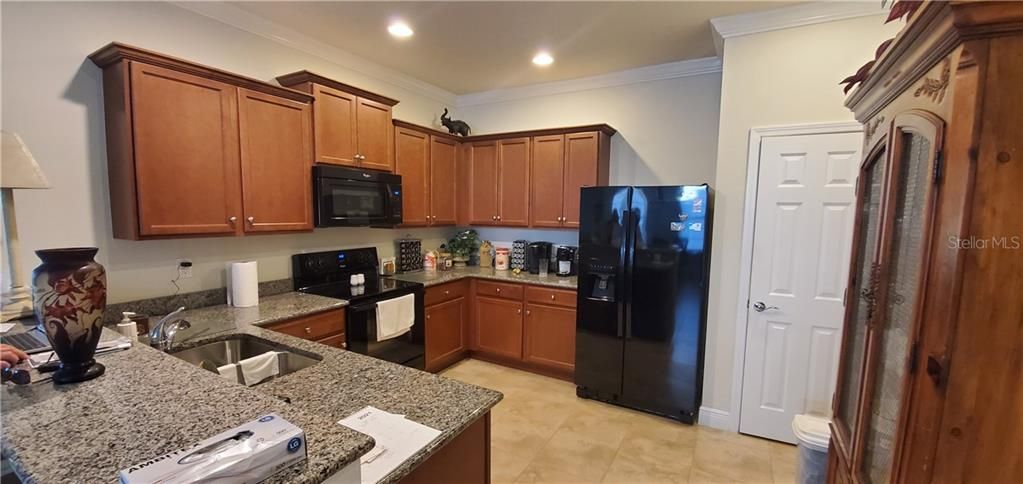 Recently Sold: $244,000 (2 beds, 2 baths, 1393 Square Feet)