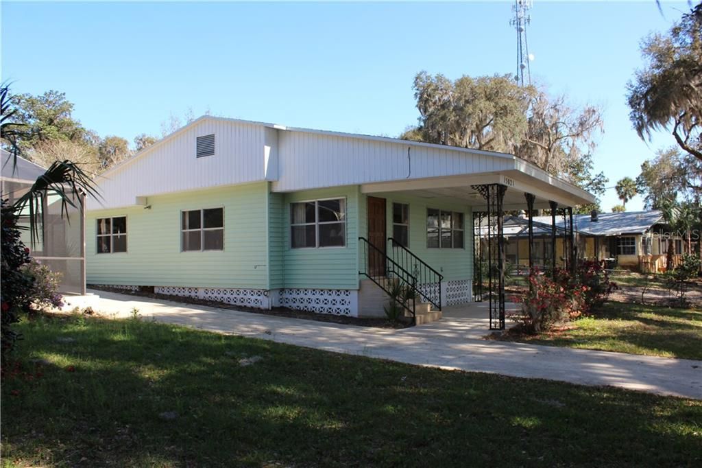 Recently Sold: $249,900 (3 beds, 2 baths, 2110 Square Feet)