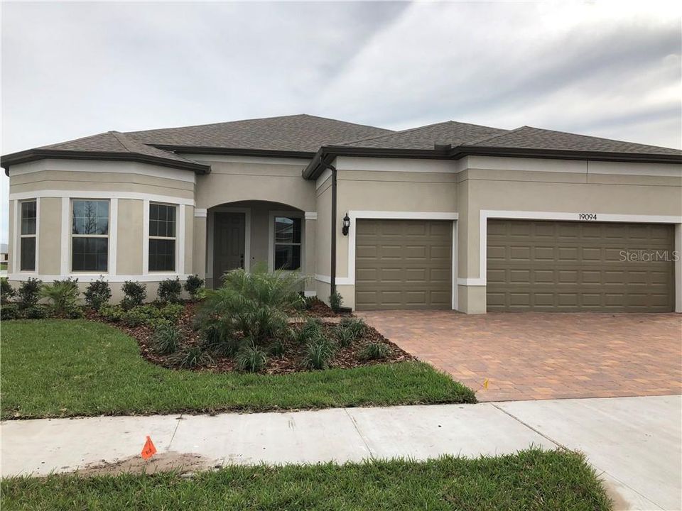 Recently Sold: $592,880 (3 beds, 3 baths, 2488 Square Feet)