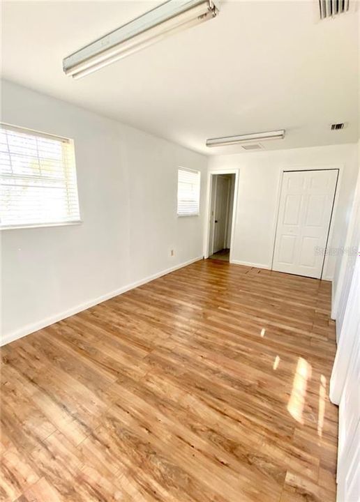 Recently Sold: $899,000 (1 beds, 1 baths, 1134 Square Feet)