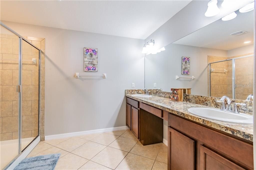 Recently Sold: $235,000 (3 beds, 2 baths, 1680 Square Feet)