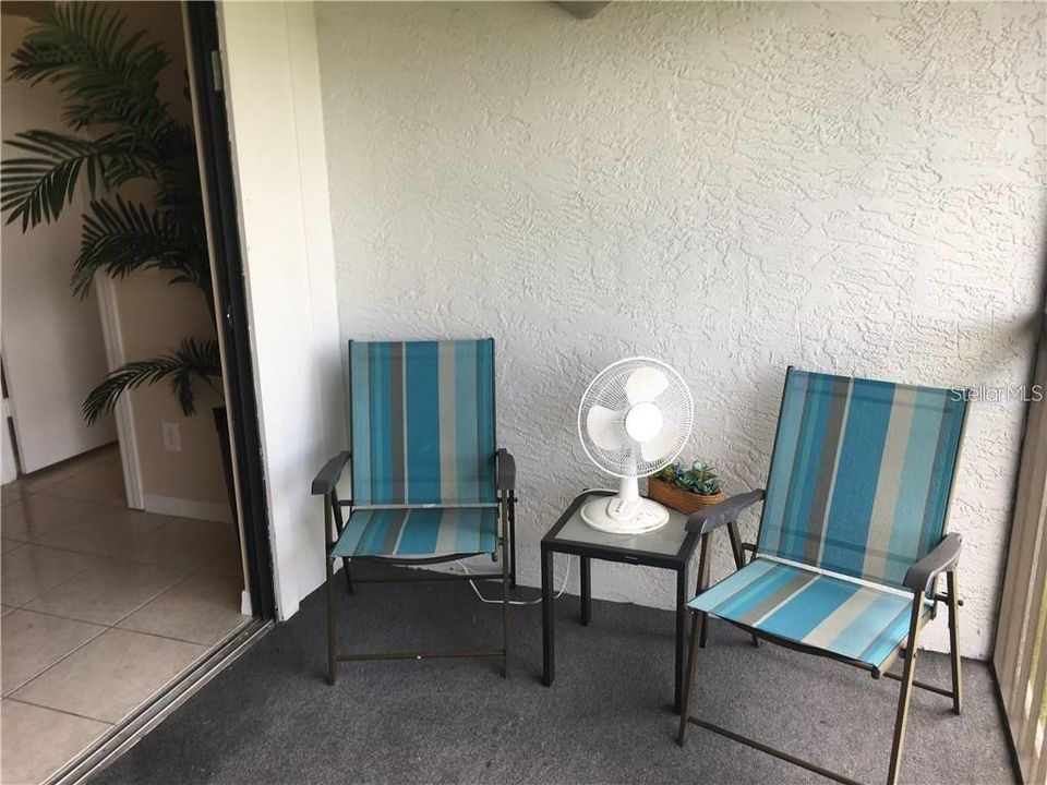 Recently Rented: $1,050 (2 beds, 2 baths, 884 Square Feet)