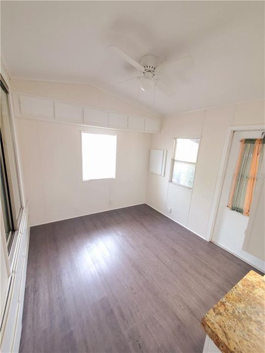 Recently Sold: $75,500 (1 beds, 1 baths, 468 Square Feet)