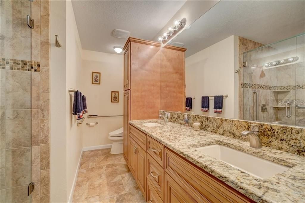 最近售出: $495,000 (2 贝兹, 2 浴室, 1710 平方英尺)