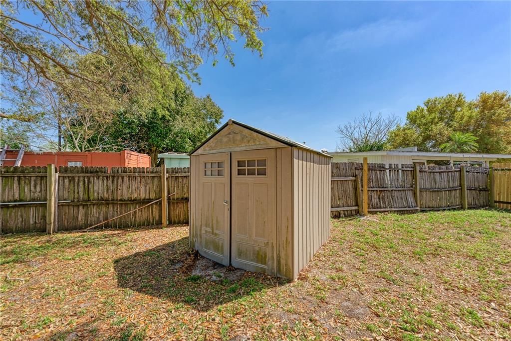Recently Sold: $235,000 (3 beds, 1 baths, 1114 Square Feet)