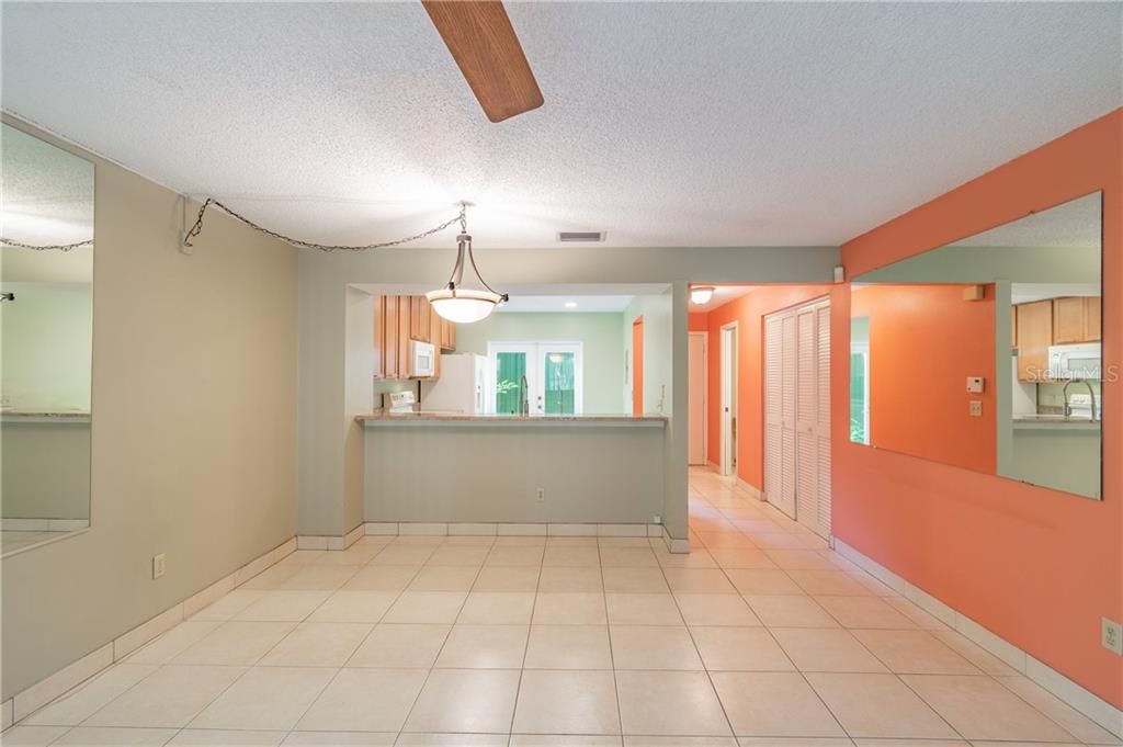 Recently Sold: $113,000 (2 beds, 2 baths, 1250 Square Feet)