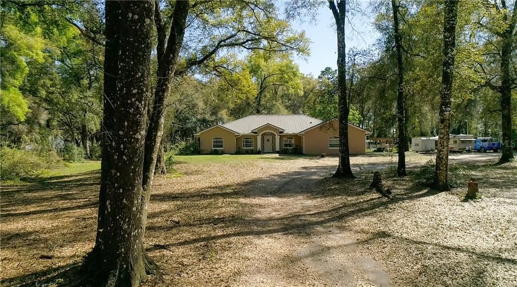 Vendido Recientemente: $389,900 (3 camas, 2 baños, 1980 Pies cuadrados)