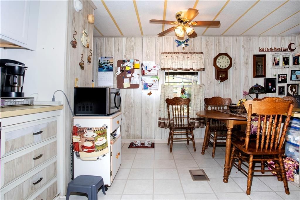 Recently Sold: $173,000 (2 beds, 2 baths, 784 Square Feet)