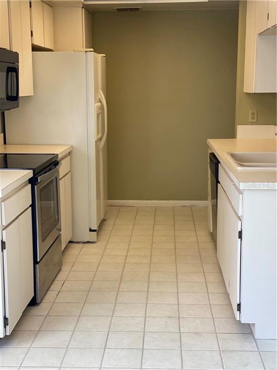 Recently Rented: $1,500 (3 beds, 2 baths, 1662 Square Feet)