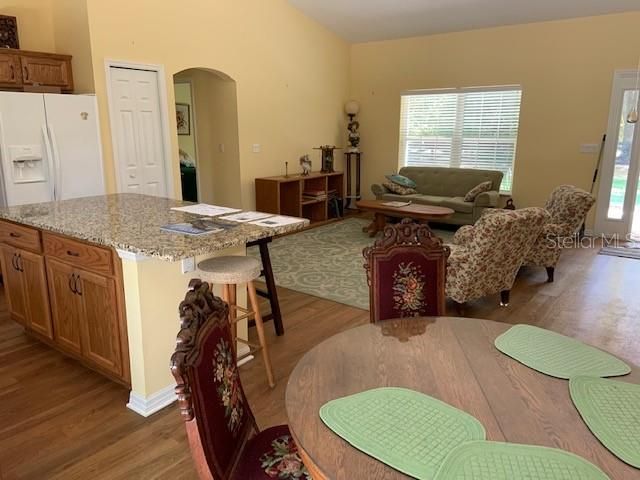 Recently Sold: $299,000 (2 beds, 2 baths, 1536 Square Feet)