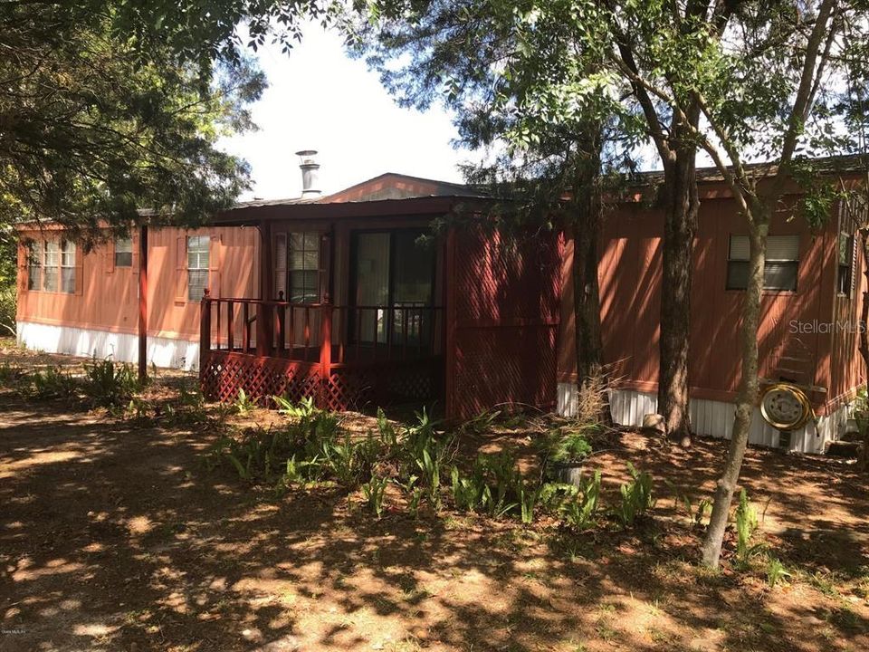 Recently Rented: $750 (2 beds, 1 baths, 896 Square Feet)