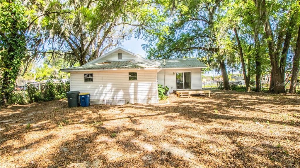 Recently Sold: $135,000 (3 beds, 2 baths, 1236 Square Feet)