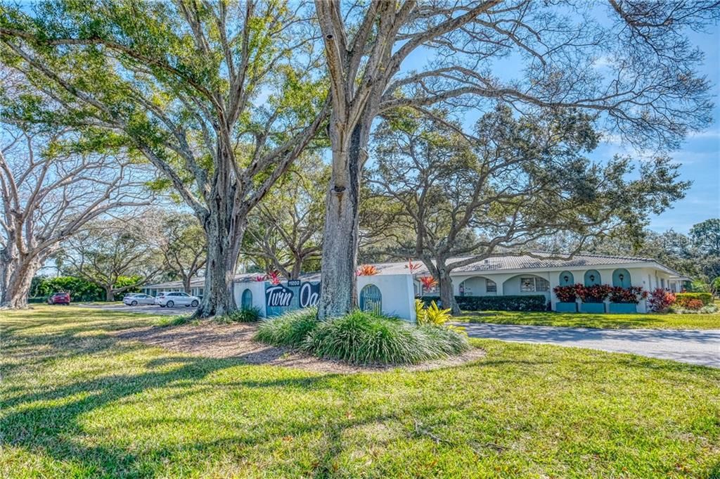 Recently Sold: $71,000 (1 beds, 1 baths, 985 Square Feet)