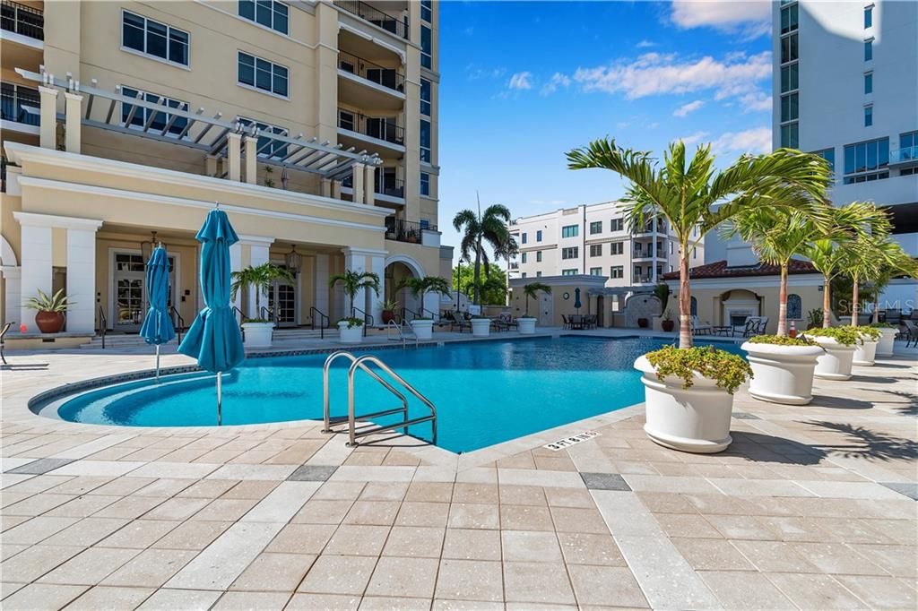 Resort pool style, just a minute away from your unit !