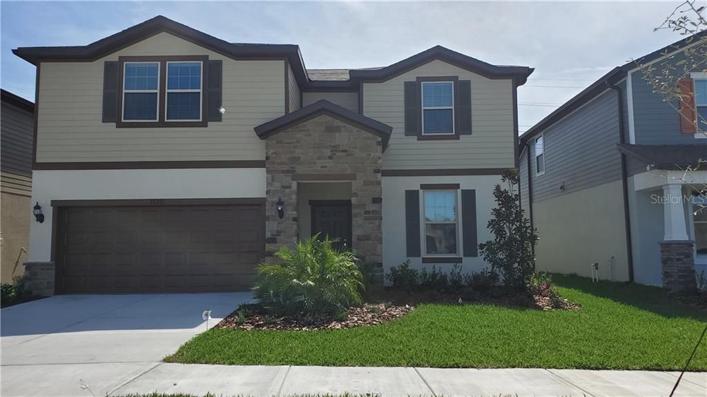 Recently Sold: $335,165 (4 beds, 3 baths, 2855 Square Feet)