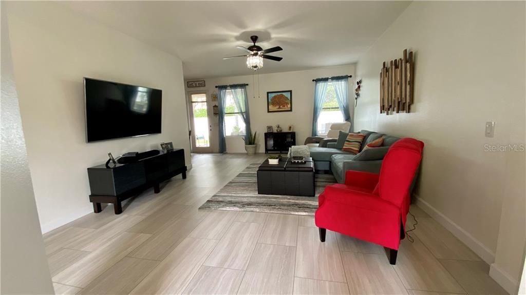 Recently Sold: $338,000 (3 beds, 2 baths, 1794 Square Feet)