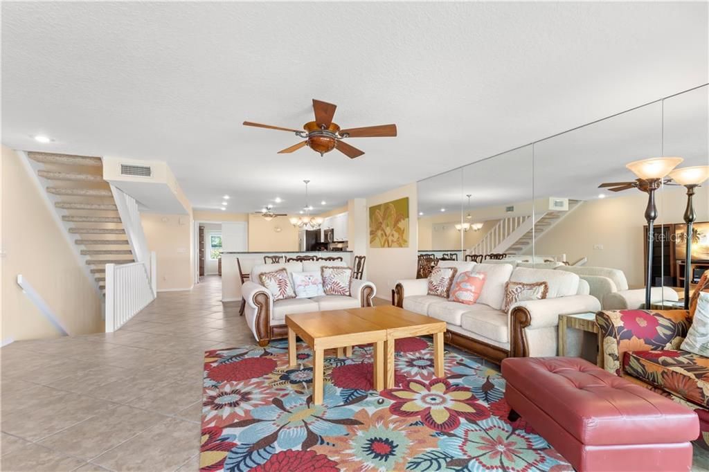 Recently Sold: $610,000 (3 beds, 3 baths, 2100 Square Feet)
