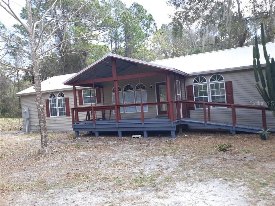 Recently Sold: $144,900 (3 beds, 2 baths, 1440 Square Feet)