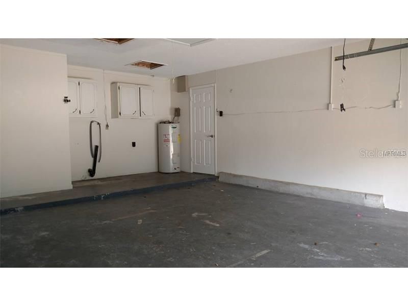 Recently Rented: $1,975 (3 beds, 2 baths, 1355 Square Feet)