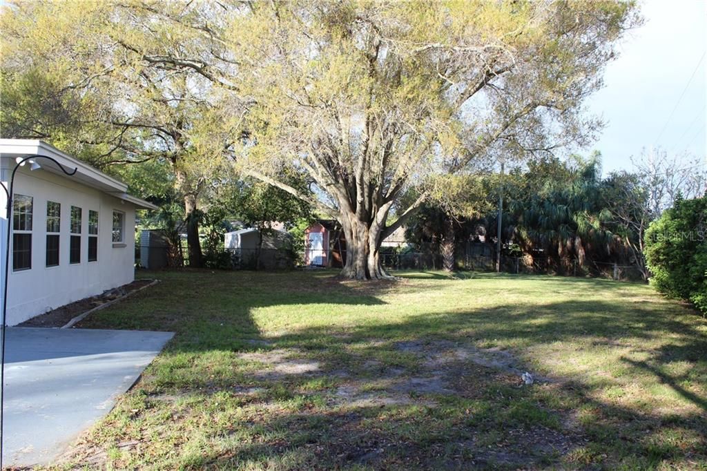 Recently Rented: $1,975 (3 beds, 2 baths, 1355 Square Feet)